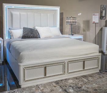 Chalanna Queen Storage Footboard with Roll Slats