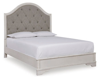 Brollyn Queen Panel Footboard with Rails