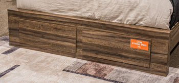 Elbrim Queen Storage Footboard